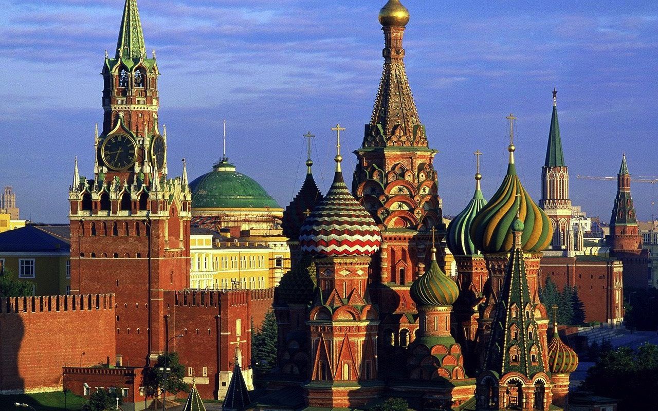 Семь причин почему иностранцы едут в Москву