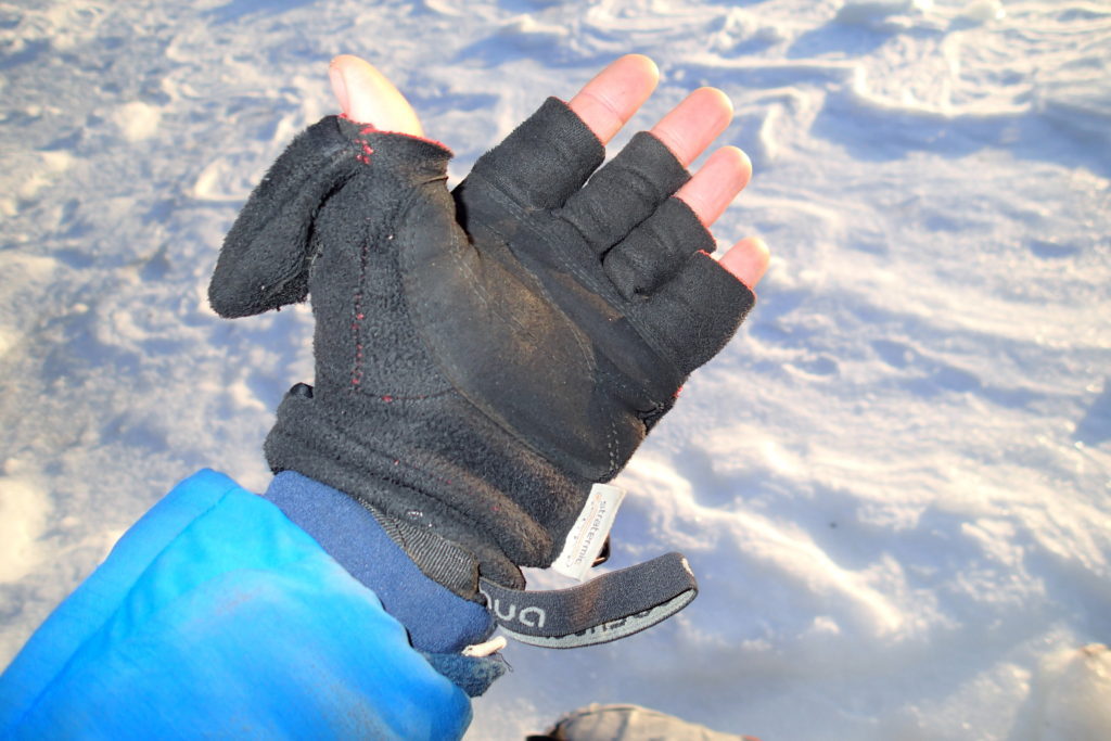 перчатки для похода