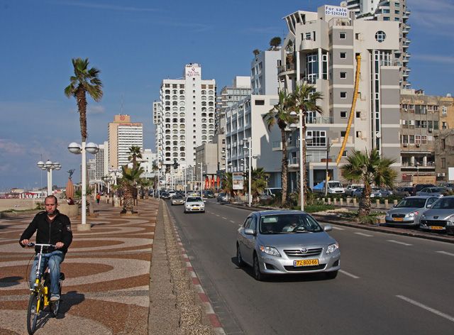 Такси в Тель-Авиве: кому стоит отдавать предпочтение?