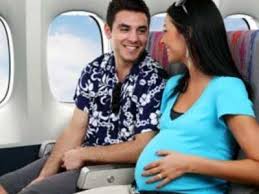 Авиаперелеты во время беременности: насколько это опасно?