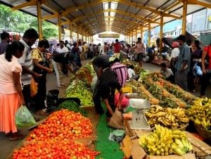 Одна из достопримечательностей Коломбо – рынок Петтах