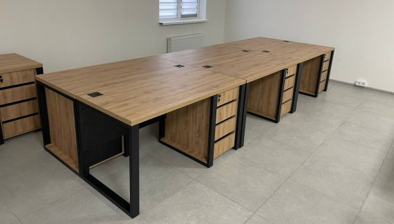 Як обрати офісні меблі